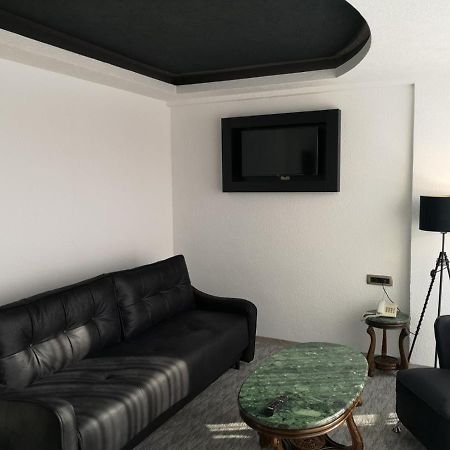 Hotel Ideal Podgorica Exterior photo