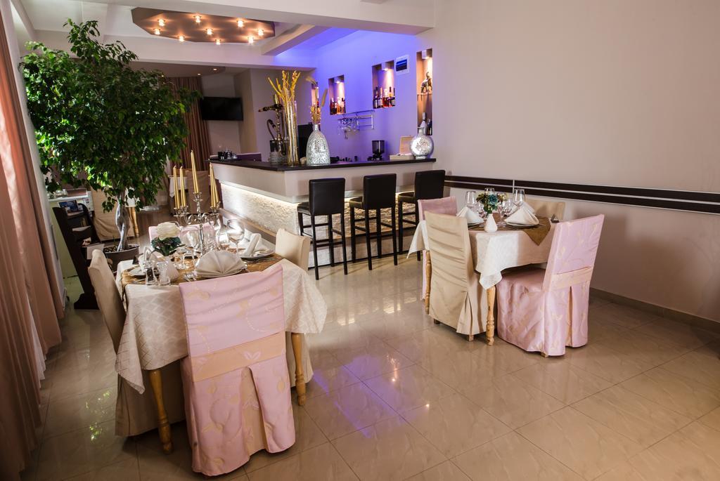 Hotel Ideal Podgorica Exterior photo