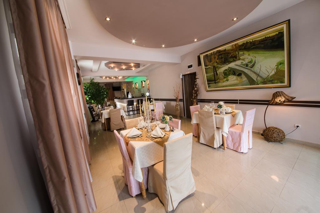 Hotel Ideal Podgorica Exterior photo