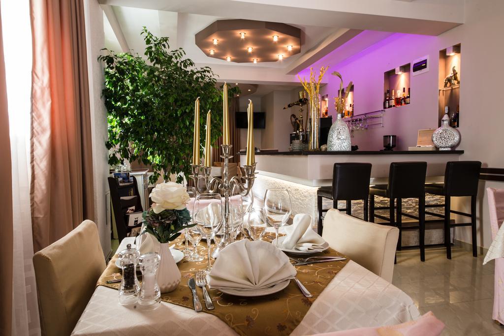 Hotel Ideal Podgorica Exterior photo
