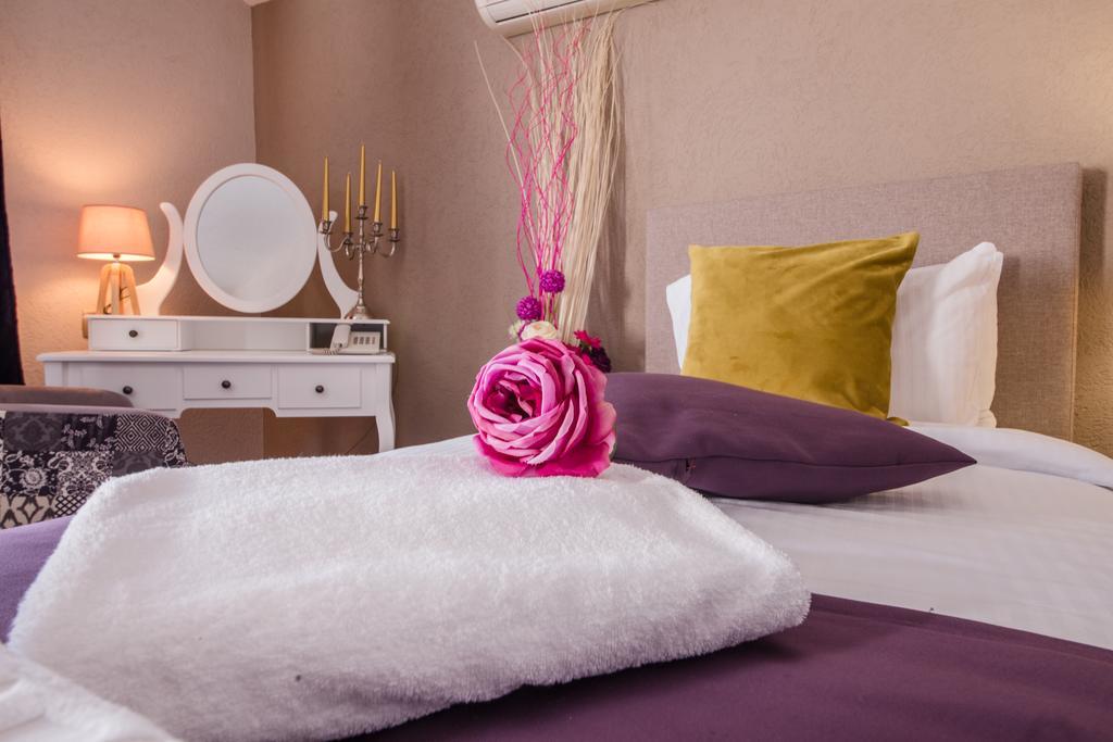 Hotel Ideal Podgorica Exterior photo