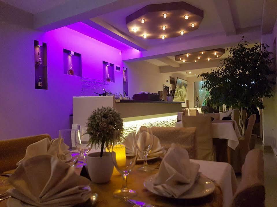 Hotel Ideal Podgorica Exterior photo