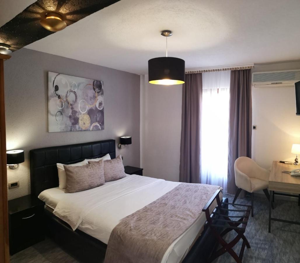 Hotel Ideal Podgorica Exterior photo