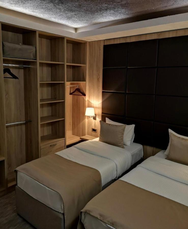 Hotel Ideal Podgorica Exterior photo